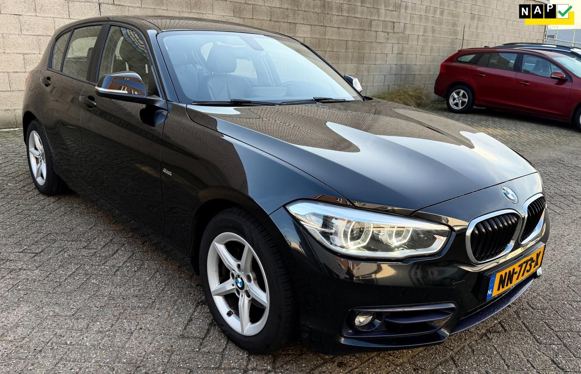 BMW 1-serie 118d High Executive | Automaat | NAP | Rijklaar, Auto's, BMW, Achterwielaandrijving, Euro 6, 150 pk, Zwart