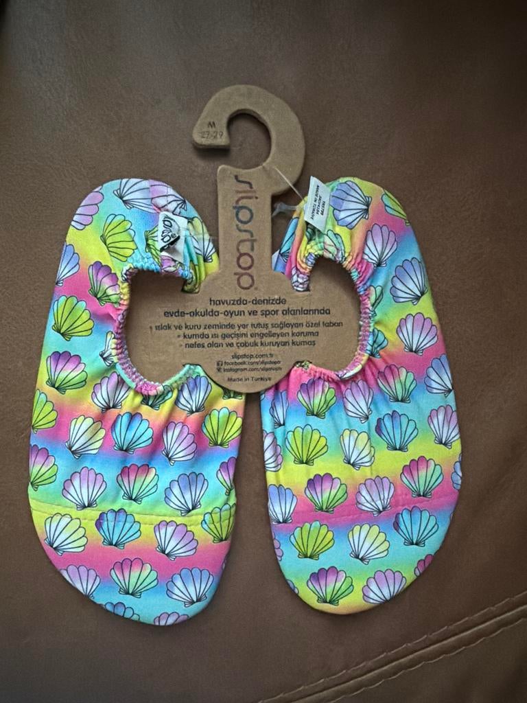 Slipstop Waterschoentjes - Regenboog Schelpen (M 27-29), Watersport en Boten, Ophalen of Verzenden, Nieuw, Kind, Zeil- of Surfschoenen