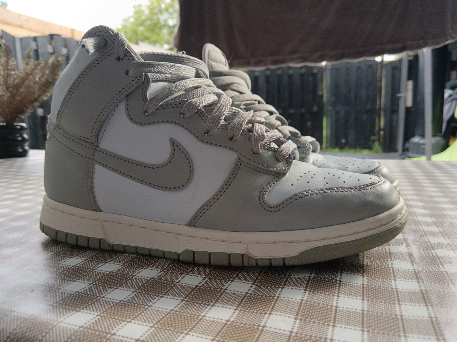 Nike High Dunk - Zo goed als nieuw - Maat 40.5, Overige kleuren, Nike, Ophalen of Verzenden, Sneakers of Gympen