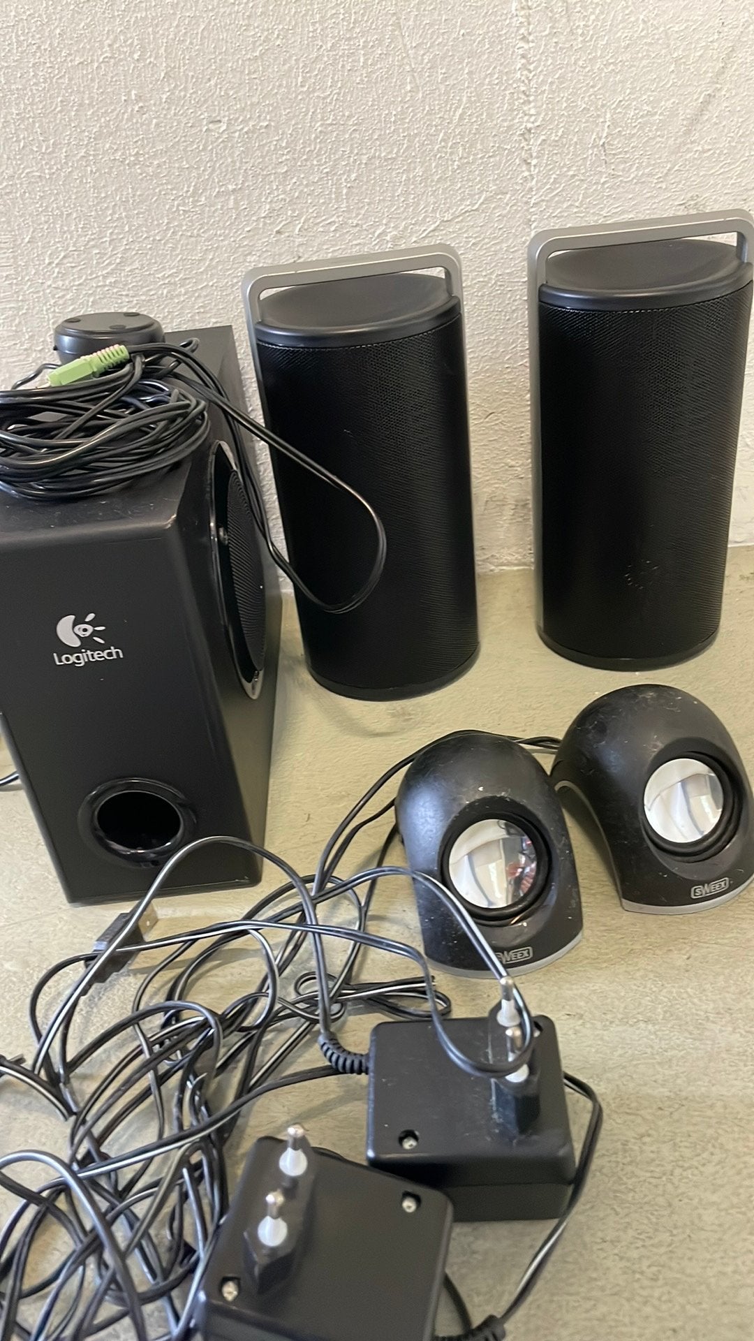 Subwoofer , 2 boxen , twee cameras.., Ophalen of Verzenden, Zo goed als nieuw