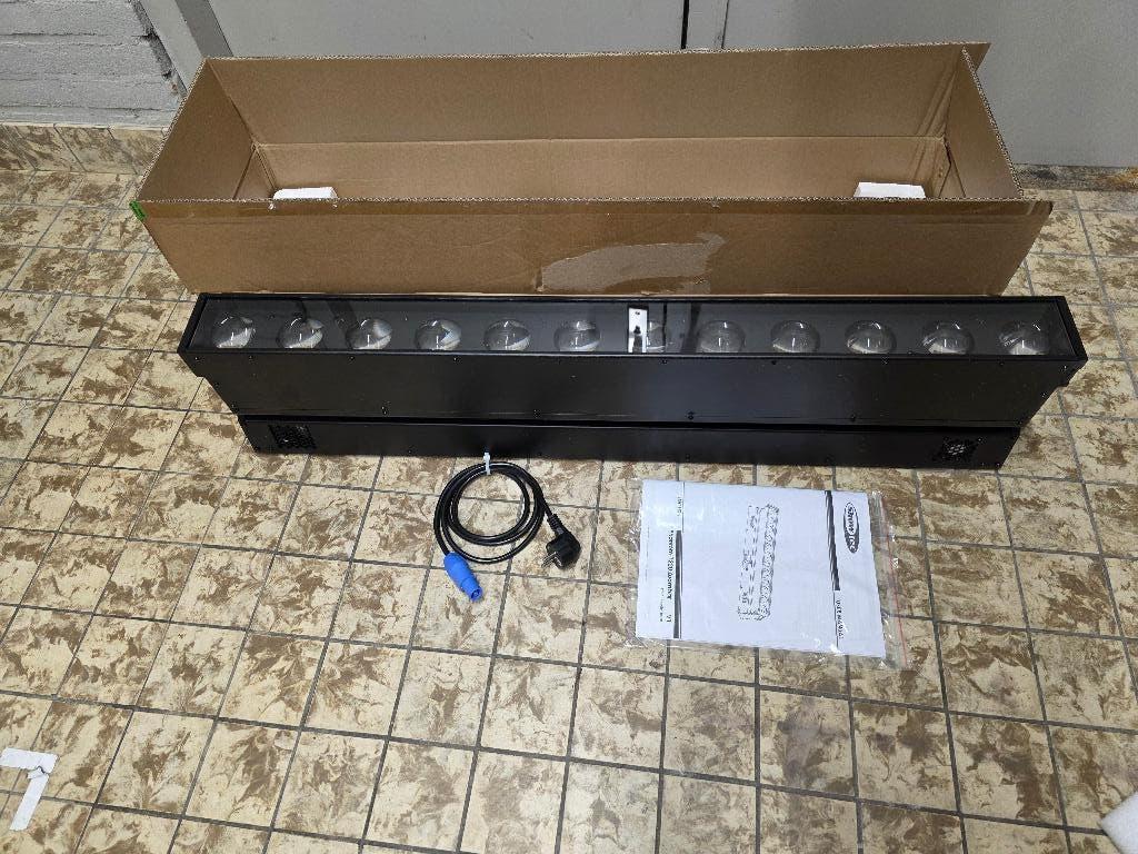 Showtec Phantom Zoombar 1220, Muziek en Instrumenten, Licht en Laser, Ophalen of Verzenden, Zo goed als nieuw, Licht