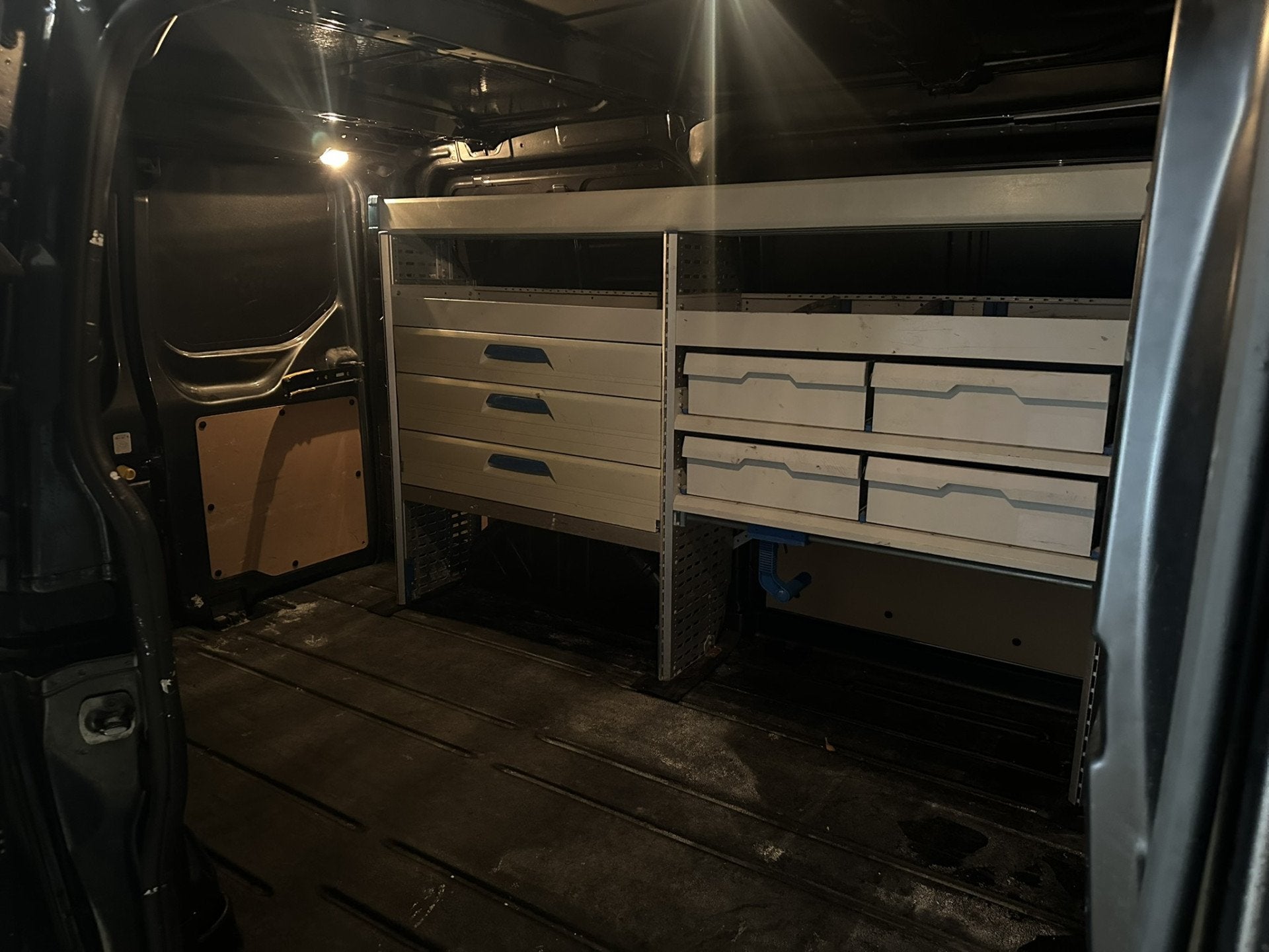 Ford Transit Custom 2.0 TDCI L1H1 Inrichting Euro6 Airco | C, Voorwielaandrijving, Dealer onderhouden, 4 cilinders, 2500 kg