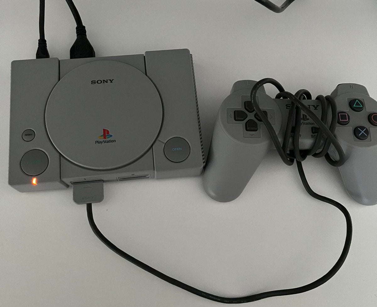 Playstation 1 Classic, Spelcomputers en Games, Spelcomputers | Sony PlayStation 1, Ophalen of Verzenden, Zo goed als nieuw, Met 1 controller