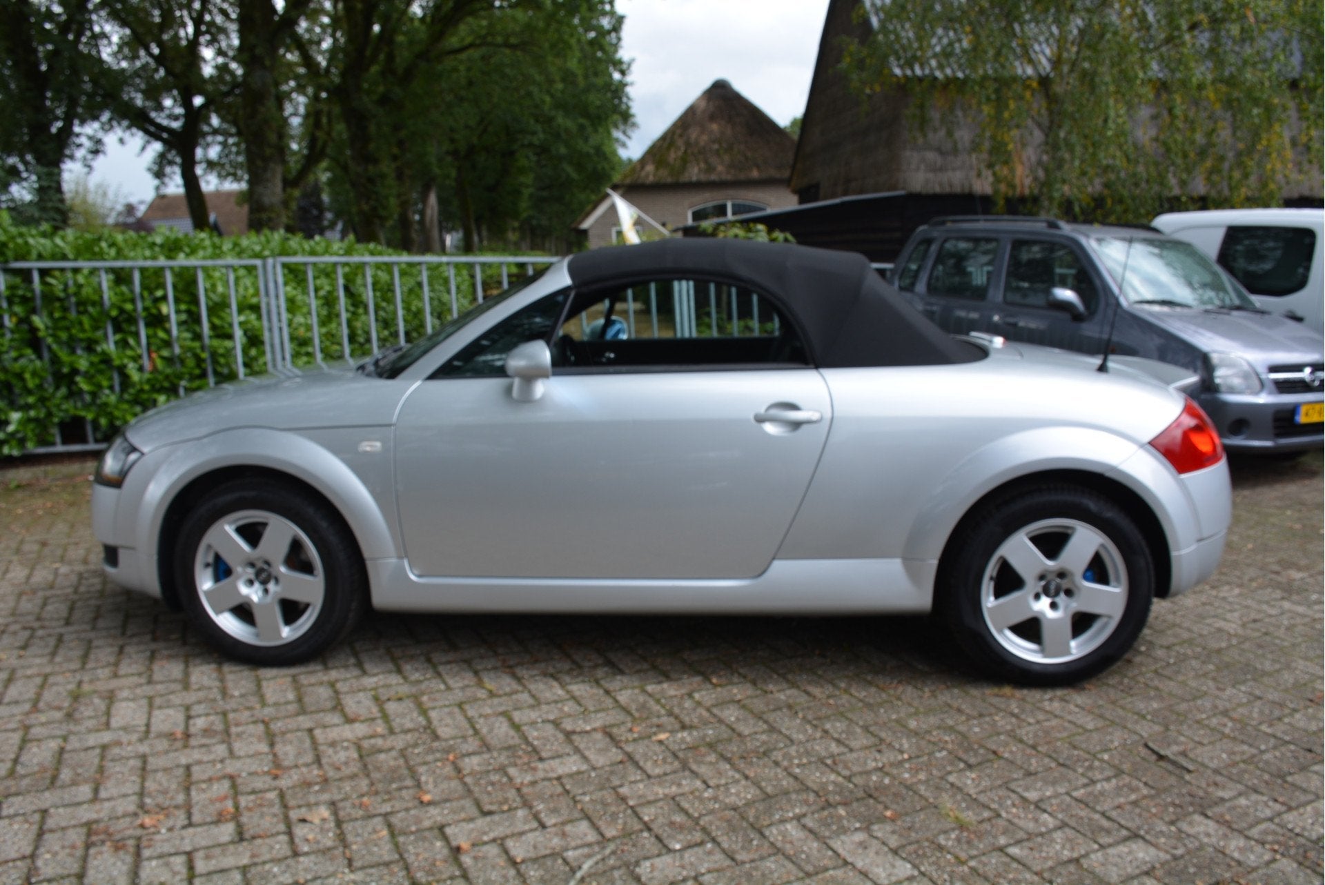 Audi TT 1.8 5V Turbo Nieuw Cabrio Dak (bj 2000), foto 3