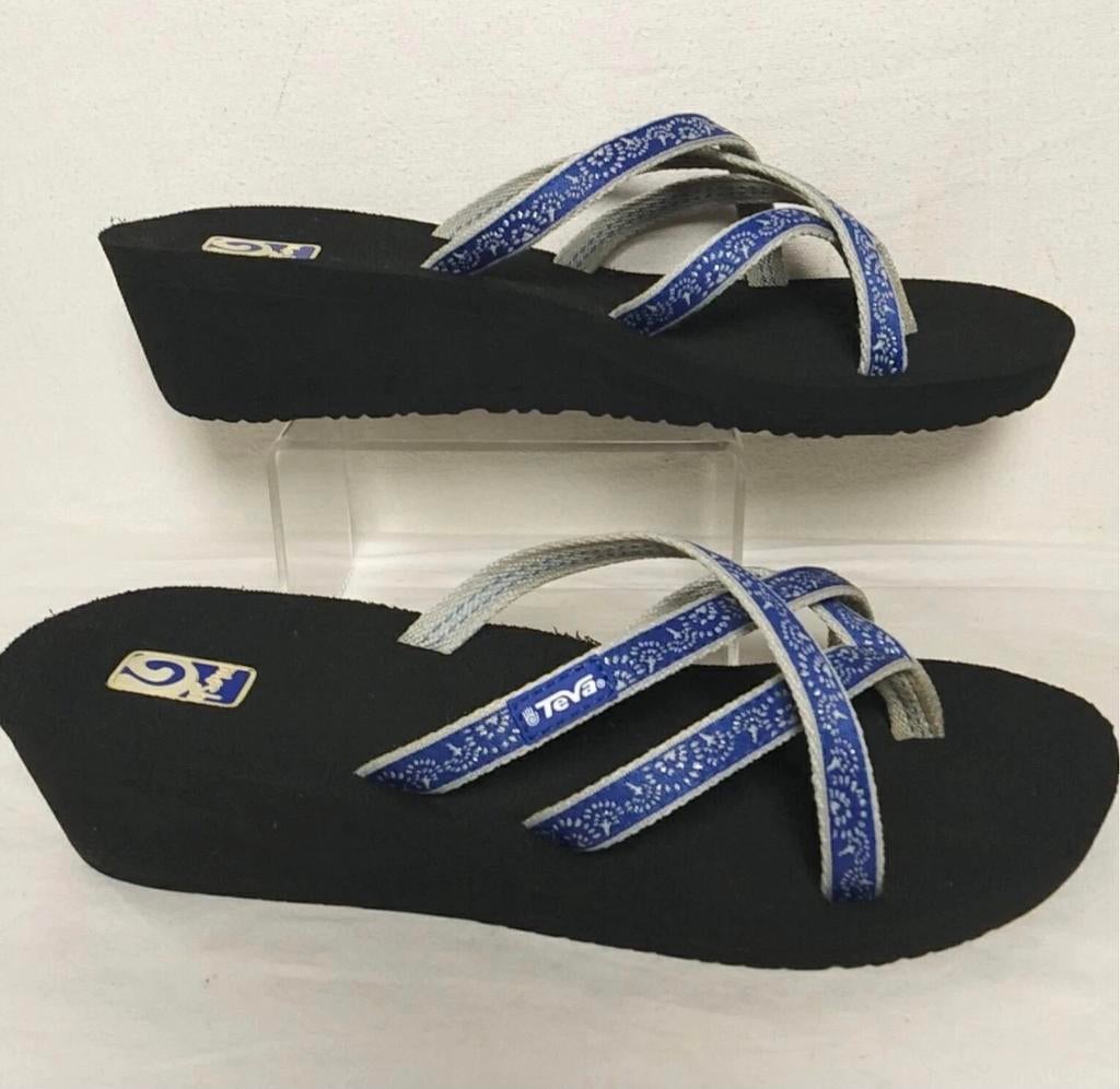 2 paar Teva Mush Mandalyn Ola 2 women maat 9 USA, nieuw., Slippers, Nieuw, Ophalen of Verzenden, Teva