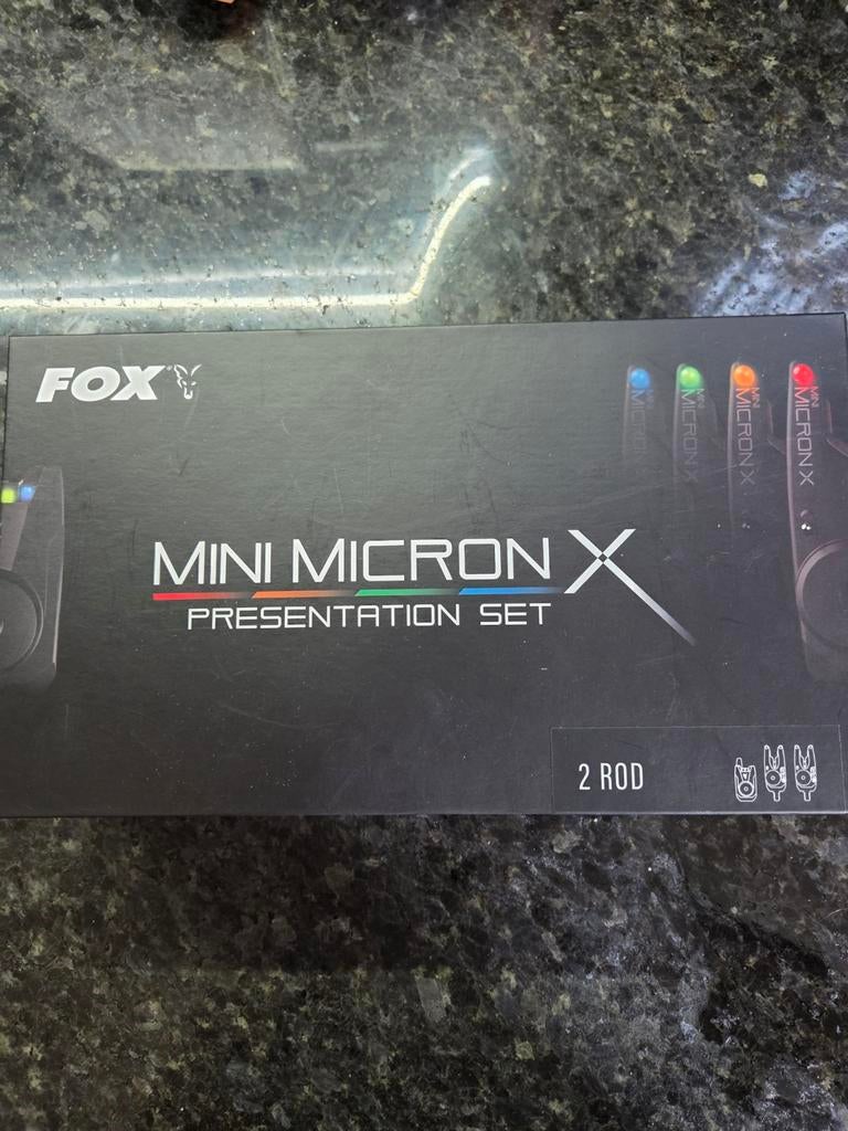 Fox Mini Micron X Presentation Set 2 Rod + swinger set, Watersport en Boten, Ophalen of Verzenden, Nieuw, Kunstaas