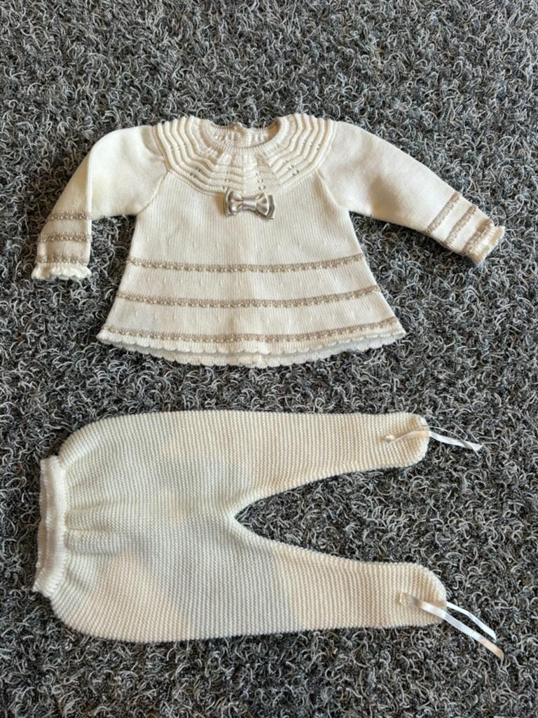 Dralon beige pakje uit spanje 3 maanden, Kinderen en Baby's, Ophalen of Verzenden, Zo goed als nieuw, Meisje, Pakje