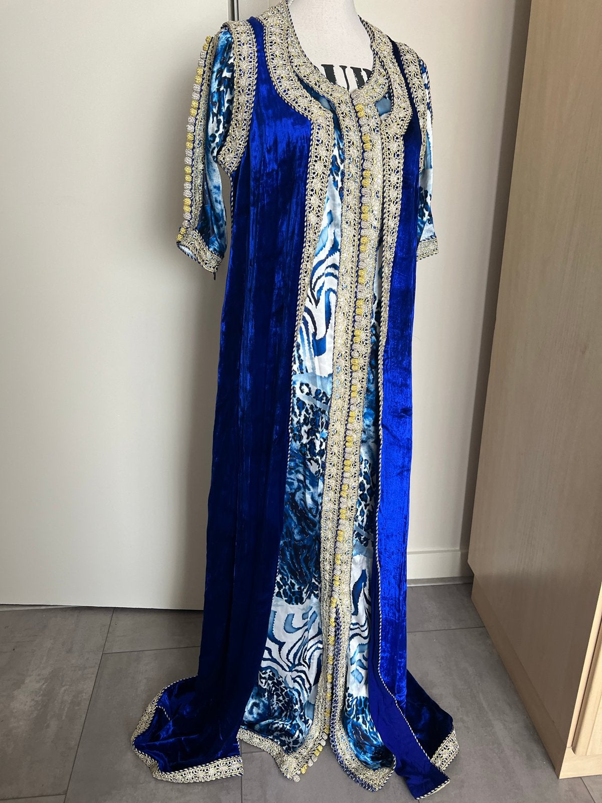 Prachtige Koningsblauwe Caftan - Maat M, Maat 38/40 (M), Overige typen, Blauw, Ophalen of Verzenden