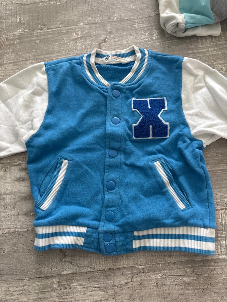 Blauw vest maat 86, Kinderen en Baby's, Babykleding | Maat 86, Ophalen of Verzenden, Gebruikt, Jongetje of Meisje, Truitje of Vestje