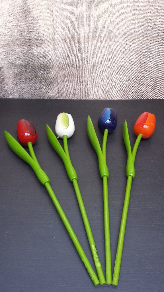 Holland SOUVENIR <> 4 Houten TULPEN 35 cm <> Deco KONINGSDAG, Ophalen of Verzenden, Nieuw, Nederland, Overige typen