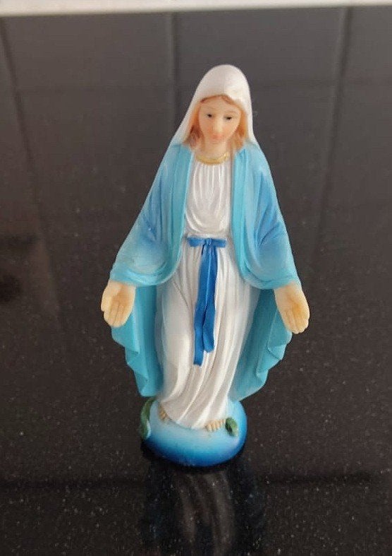 mariabeeldje te koop, Ophalen of Verzenden, Nieuw, Beeld(je), Christendom | Katholiek