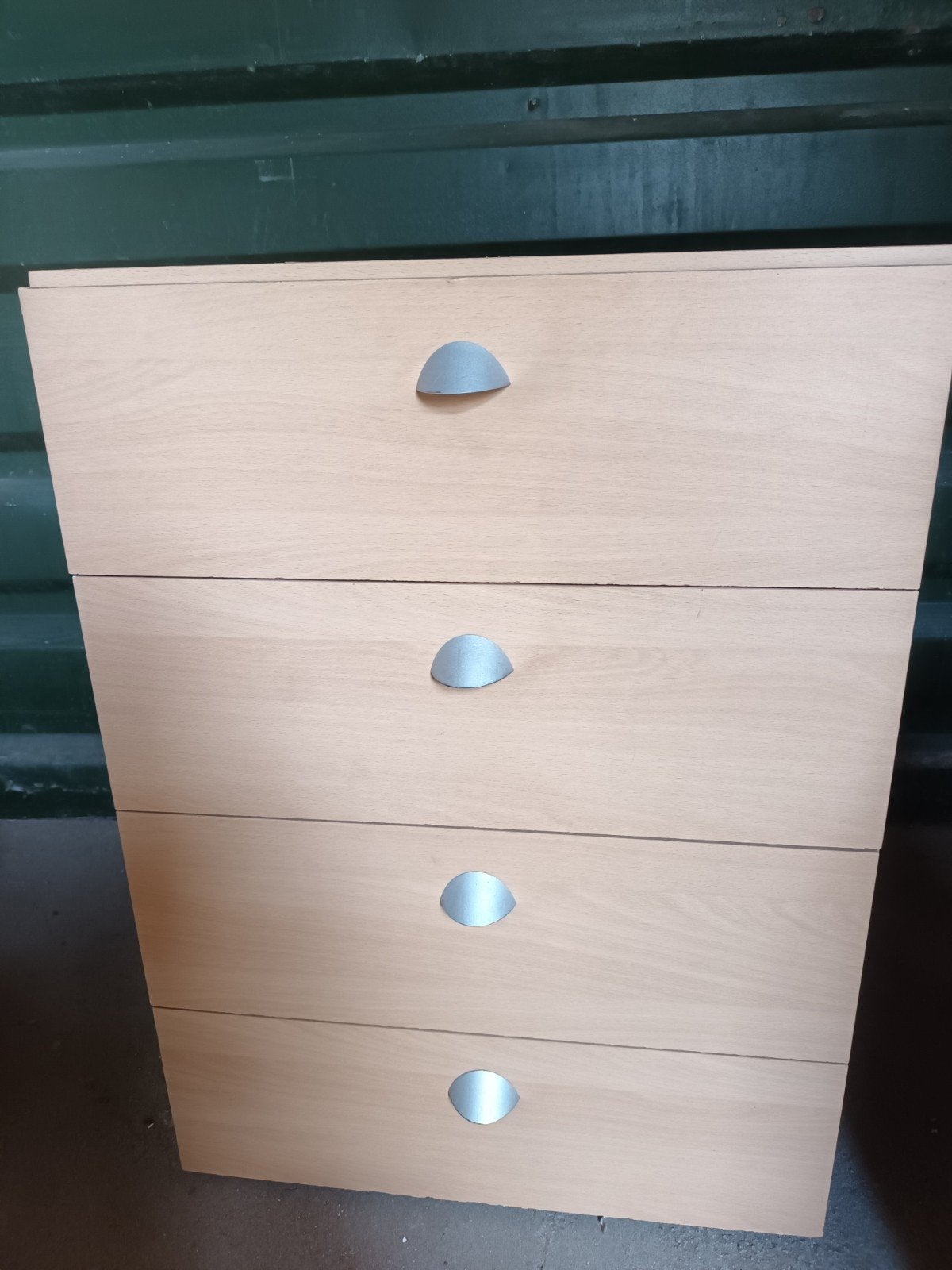 Ladenkastje beuken nachtkastje 5 euro, Huis en Inrichting, Slaapkamer | Nachtkastjes, Ophalen, Gebruikt, Minder dan 45 cm