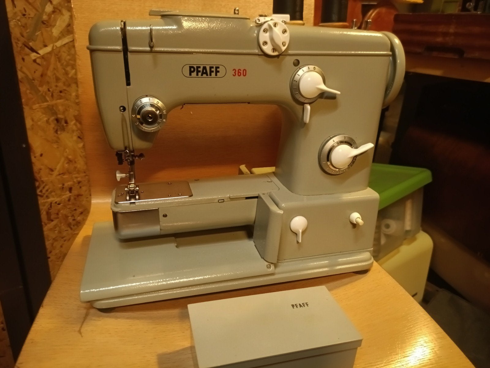 Pfaff 360 automatic vrije arm, Hobby en Vrije tijd, Ophalen, Zo goed als nieuw, Naaimachine, Pfaff