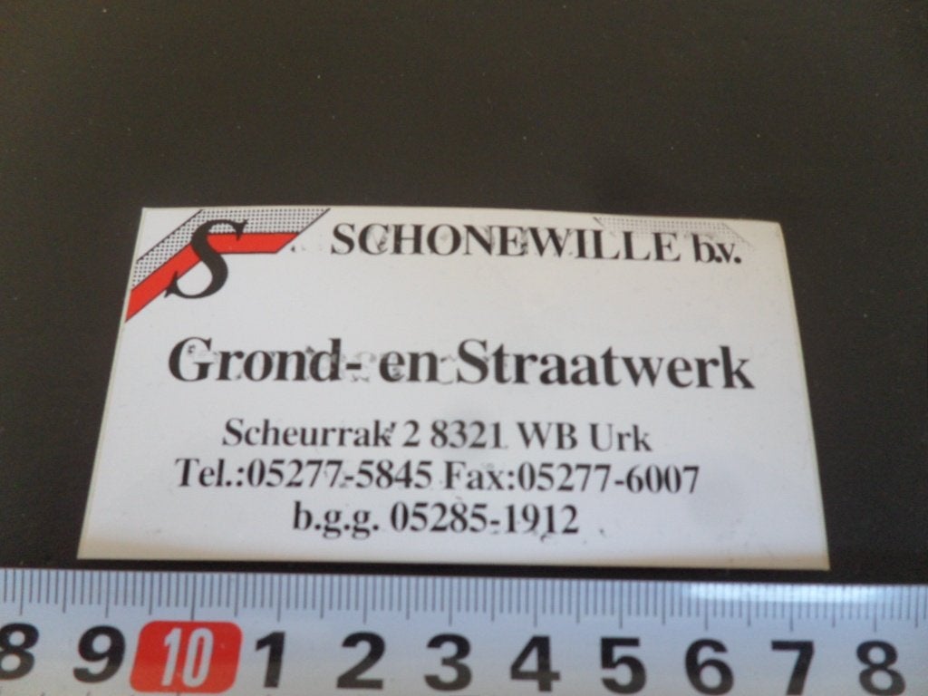sticker Urk SCHONEWILLE BV Grond- en Straatwerk Scheurrak 2*, Verzamelen, Ophalen of Verzenden, Zo goed als nieuw