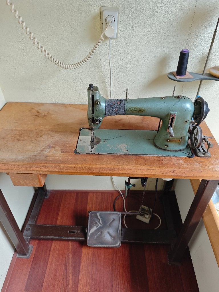 Pfaff Industriele Naaimachine, Ophalen, Naaimachine, Industrieel, Gebruikt