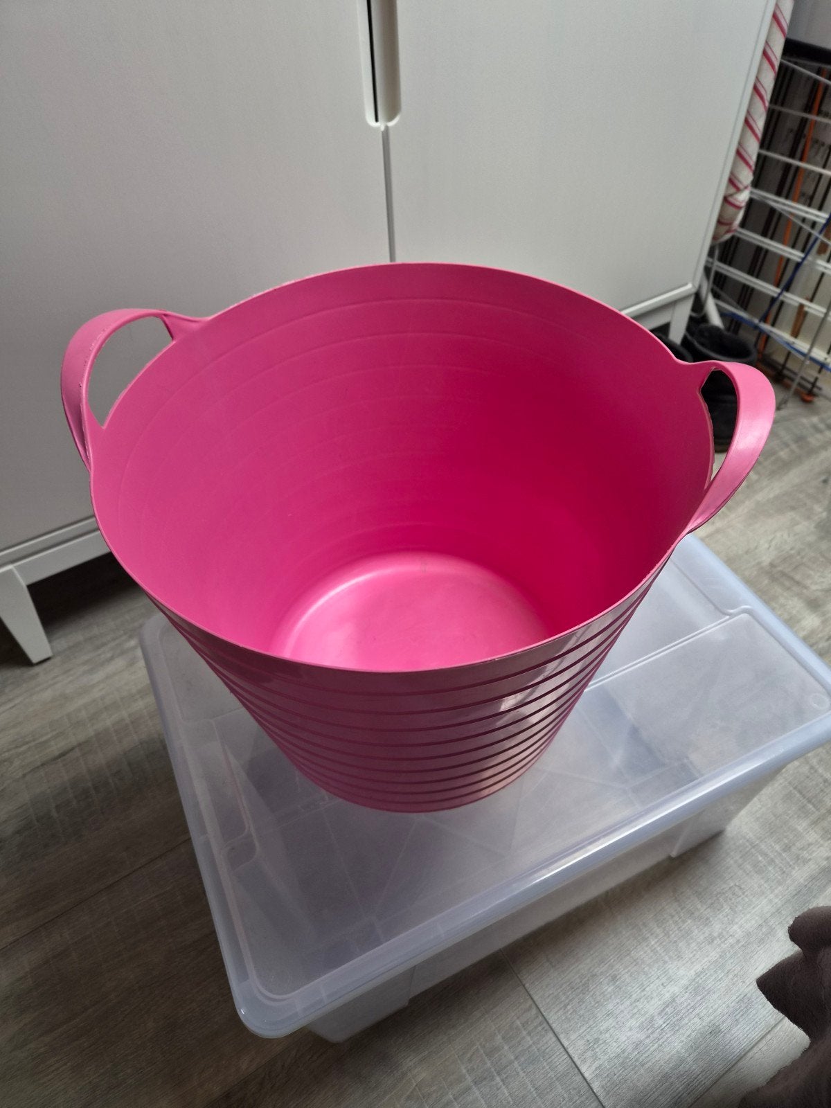 Roze flexibele emmer / opbergton met handgrepen, Ophalen, Gebruikt, Kunststof, Met handgreep