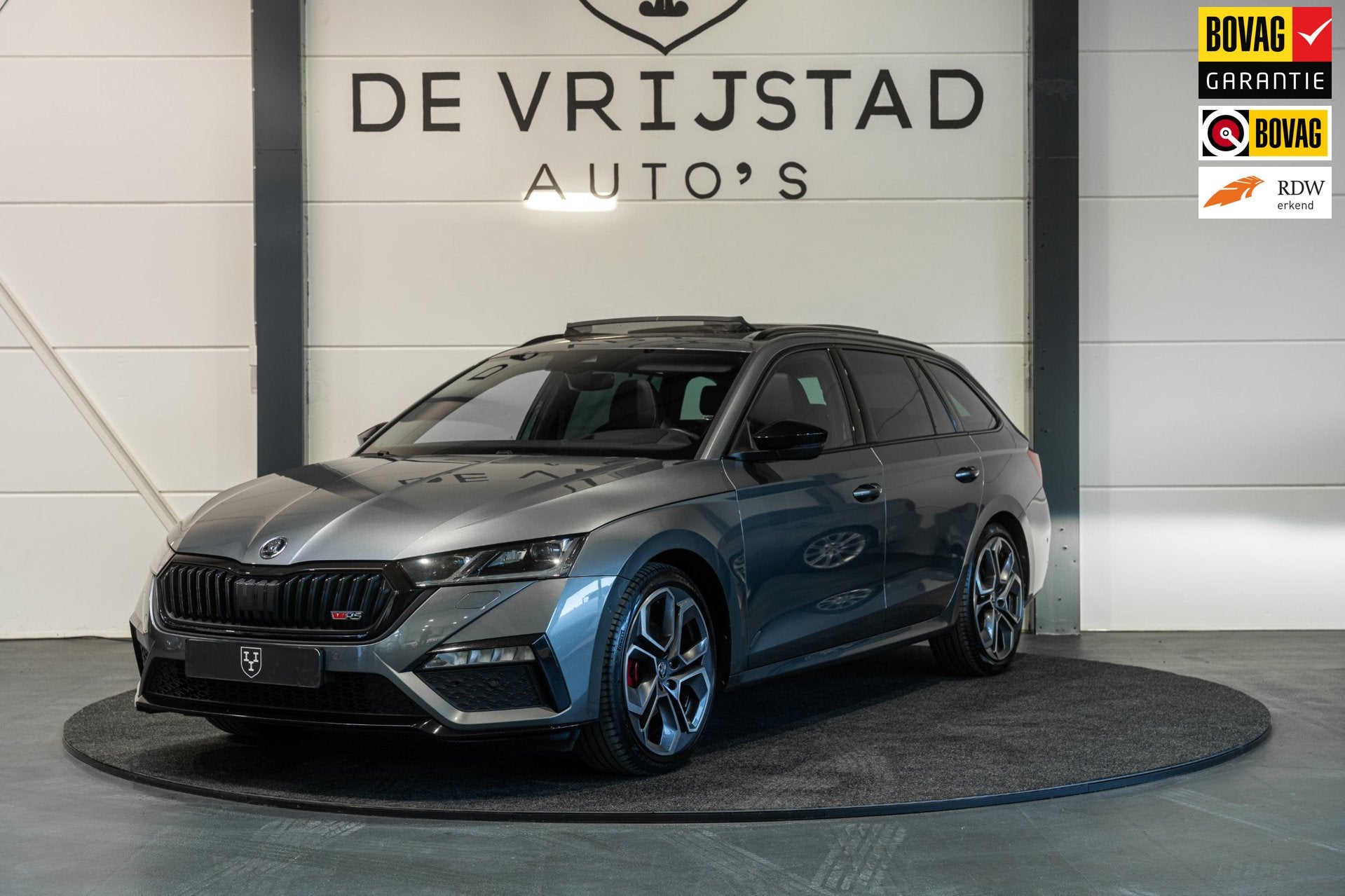 Skoda Octavia Combi 2.0 TDI VRS NIEUWSTAAT VOL!, Auto's, Skoda, Automaat, Gebruikt, Overige carrosserieën, Alcantara