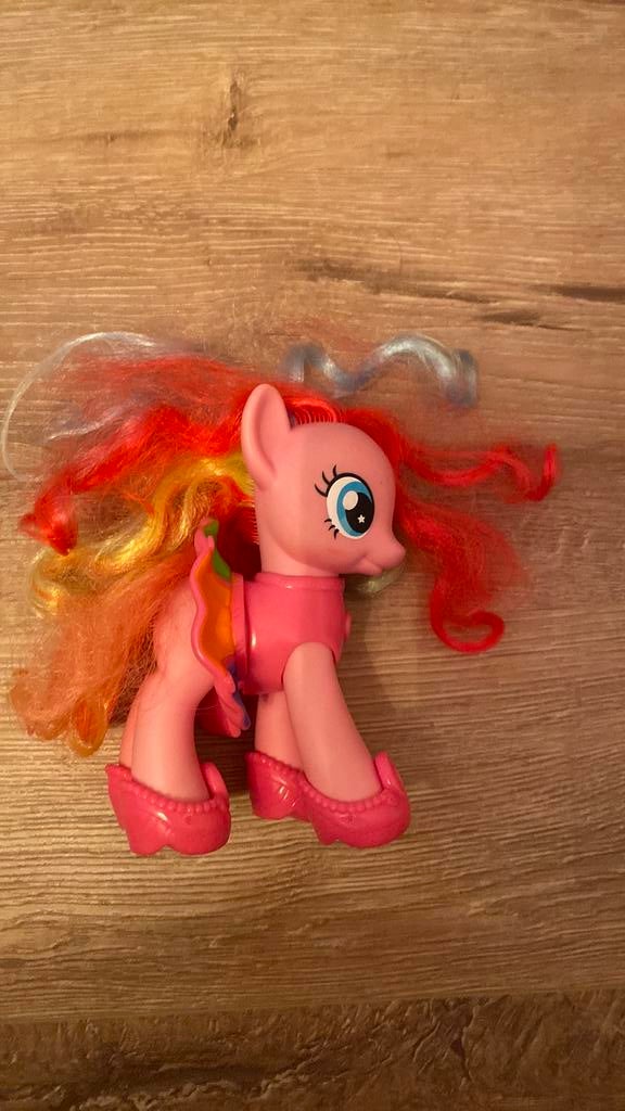 Pony paardje roze met regenboogharen, Ophalen, Zo goed als nieuw