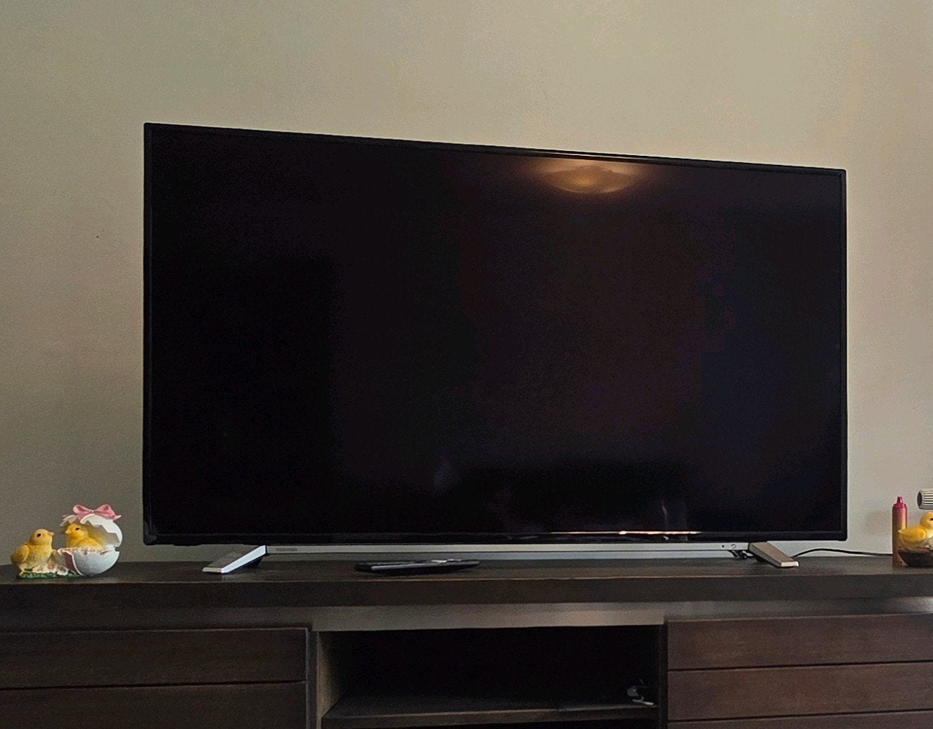 TOSHIBA LCD COLOUR TV, Ophalen, Toshiba, 50 Hz, LCD
