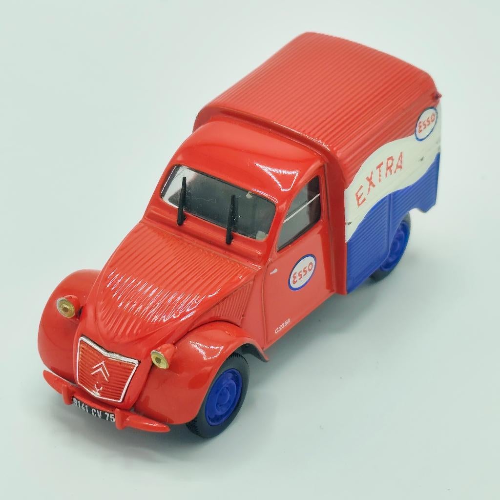 Citroën 2CV AZU besteleend schaal 1/43 Esso Rood Wit Blauw, Hobby en Vrije tijd, Modelauto's | 1:43, Ophalen of Verzenden, Zo goed als nieuw