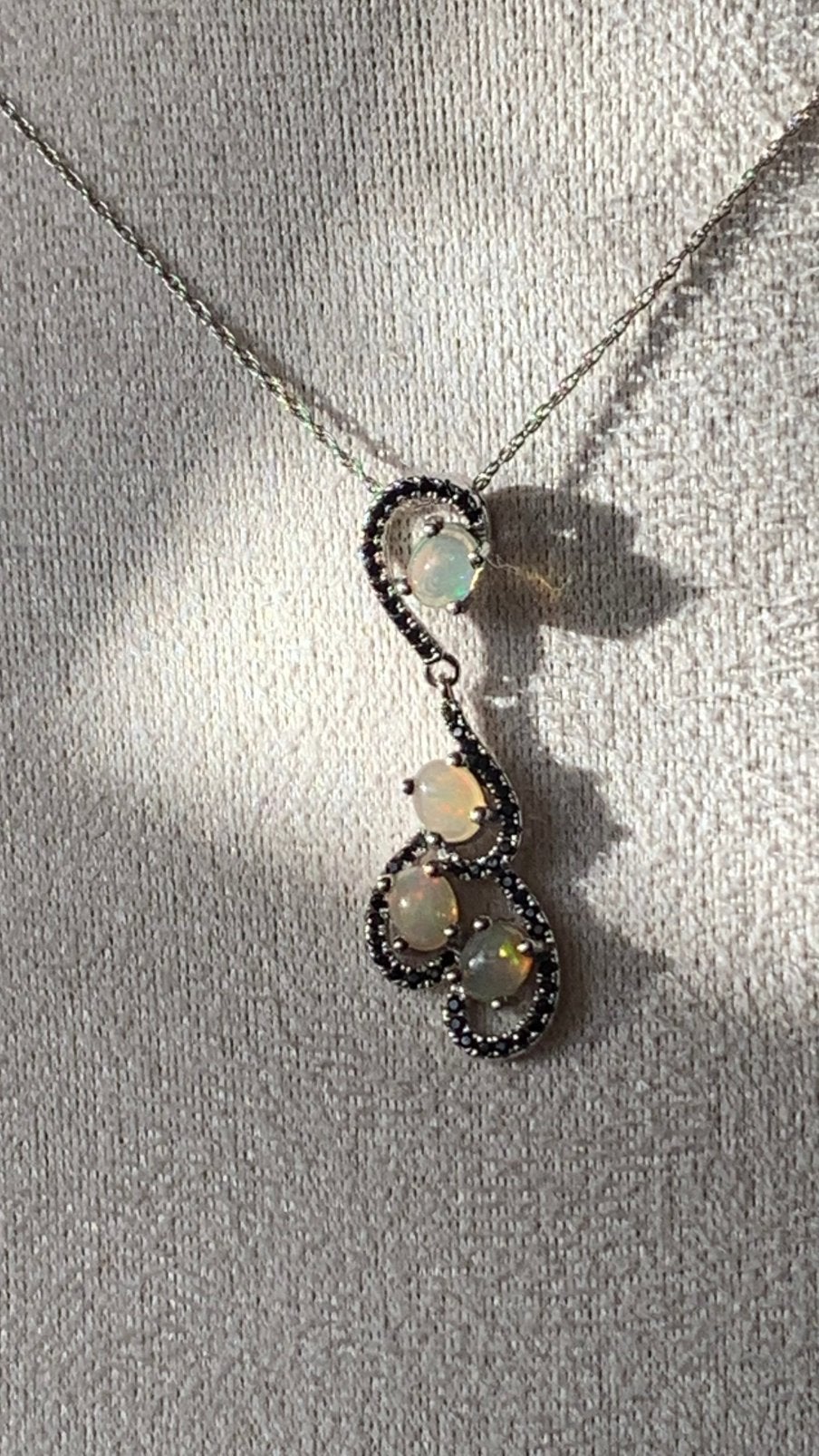 Edelopaal spinel geluk vreugde beschermt creatief loyaal, Sieraden, Tassen en Uiterlijk, Magnolia11, Nieuw, Ophalen of Verzenden