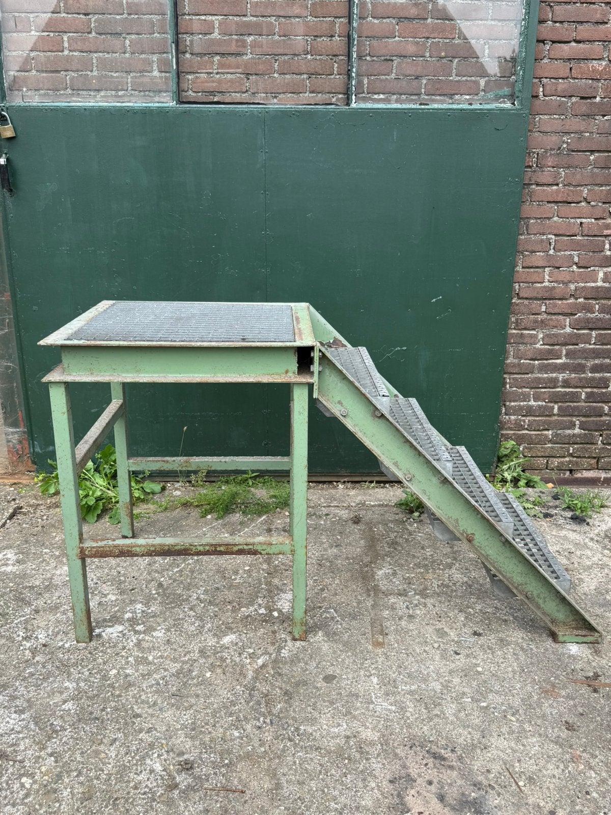 Industriële Bordestrap Staal 90 cm Hoog x 70 cm Breed, Doe-het-zelf en Verbouw, Ladders en Trappen, Ophalen, Gebruikt, Trap, Minder dan 2 meter