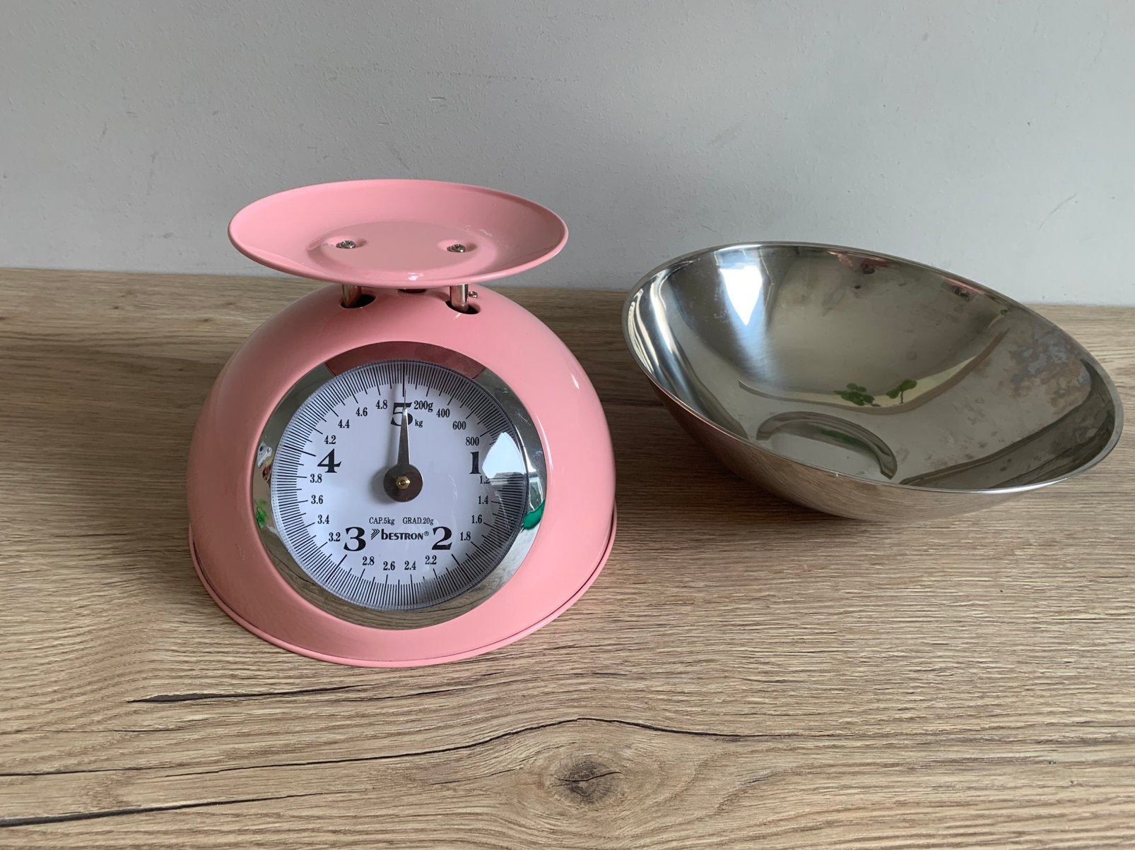 Bestron Roze Keukenweegschaal met RVS Kom, Overige typen, Ophalen of Verzenden, Zo goed als nieuw, Roze