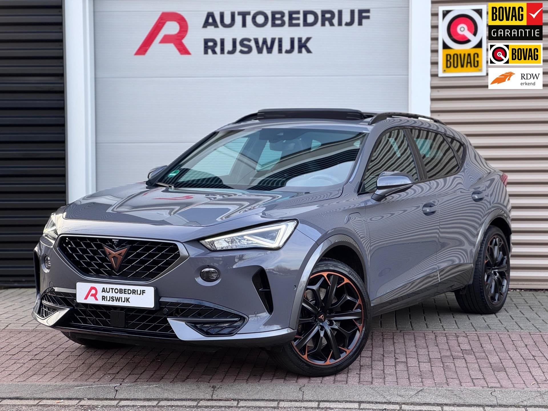 Cupra Formentor 1.4 e-Hybrid VZ Performance Pano/Camera/Memo, Auto's, Automaat, Gebruikt, Euro 6, Hybride Elektrisch/Benzine
