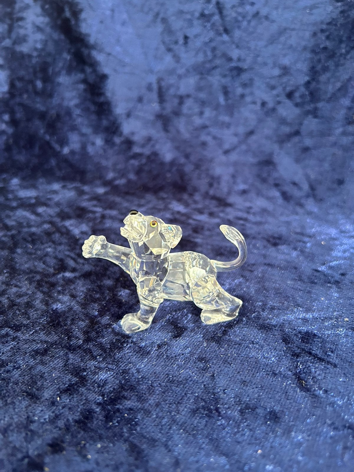 Swarovski Leeuwenjong Kristal Figuur met Certificaat, Ophalen of Verzenden, Zo goed als nieuw, Figuurtje