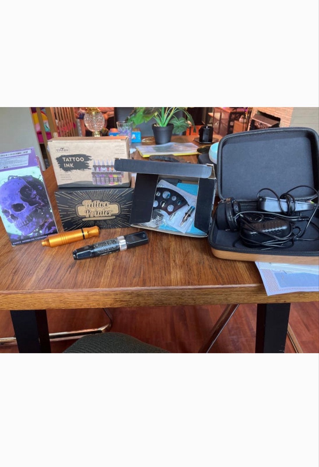 Complete Tattoo Kit - Nieuwstaat met Inkt en Accessoires, Hobby en Vrije tijd, Overige Hobby en Vrije tijd, Zo goed als nieuw