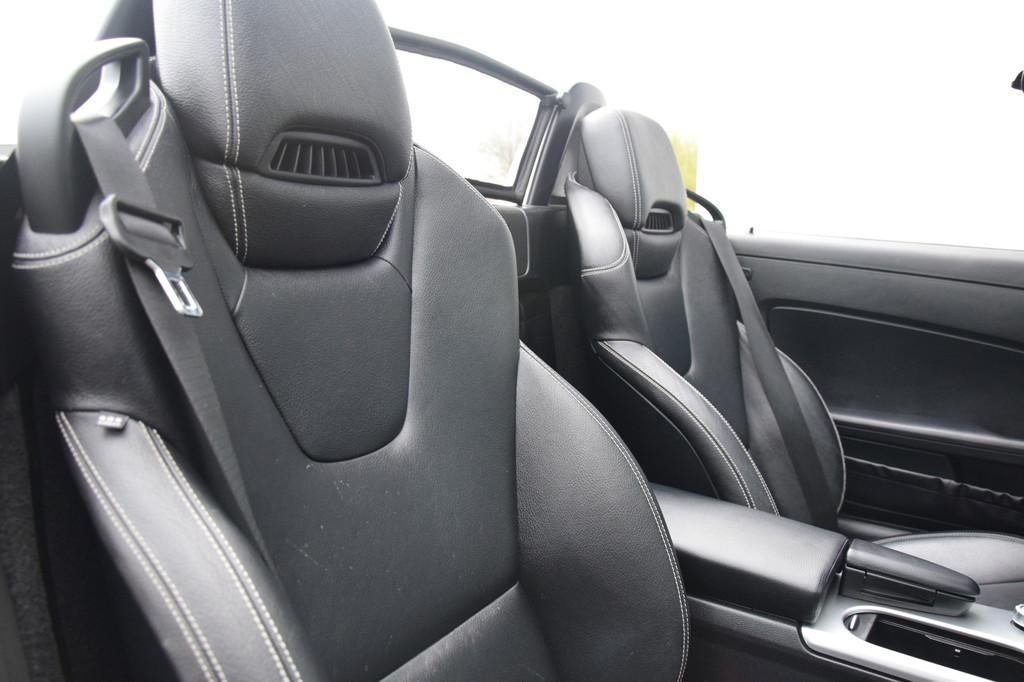 Mercedes-Benz SLK 200 Automaat Airscarf Leer/Verwarmd Pano C, Auto's, Mercedes-Benz, Automaat, Euro 5, Gebruikt, 4 cilinders