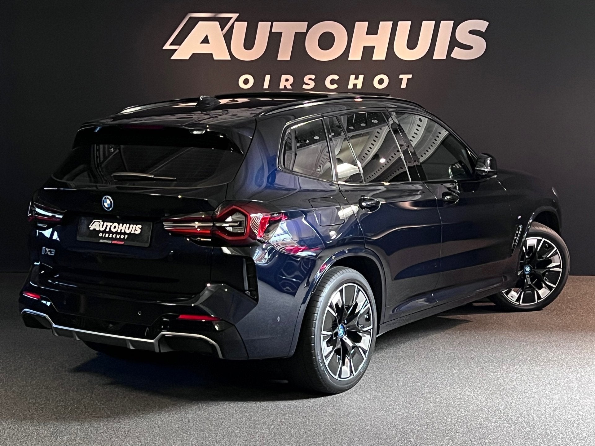 BMW IX3 High Executive 80 kWh Edition M Pano/ H&K/ Memory M, Automaat, Achterwielaandrijving, Gebruikt, 80 kWh