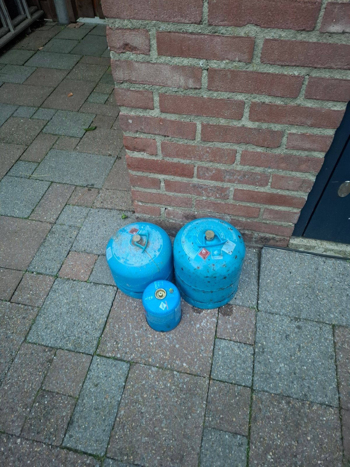 2 x camping gas flessen., Ophalen, Gebruikt