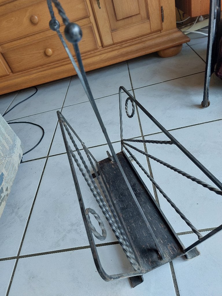 metalen krantenbak, gebruikt, Huis en Inrichting, Woonaccessoires | Krantenbakken en Lectuurbakken, Ophalen, Gebruikt