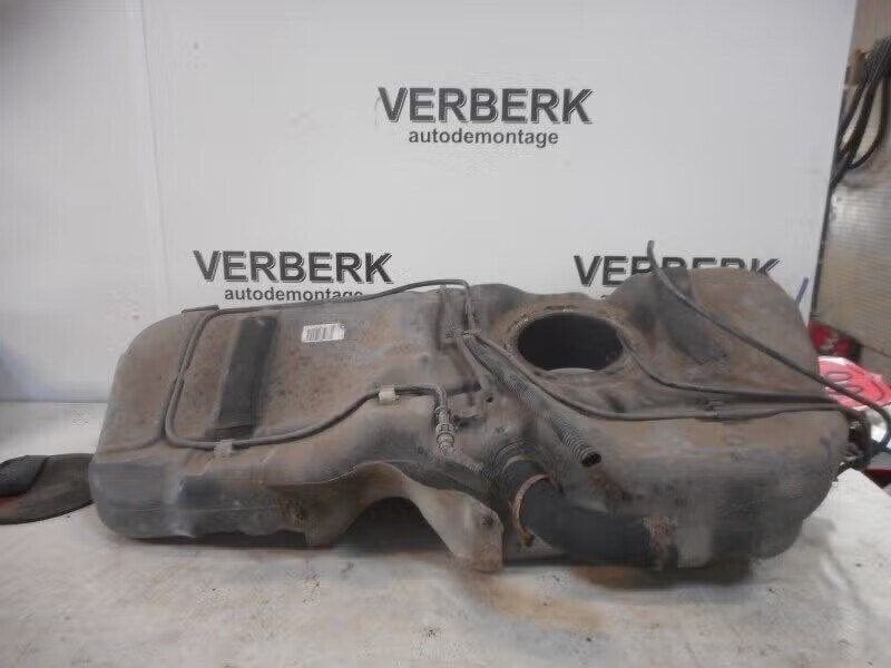 TANK Opel Tigra Twin Top (01-2004/12-2010) (9129775), Bahnhofsplatz 65423 Rüsselsheim am Main, DE, Gebruikt, Opel, Opel Automobile GmbH