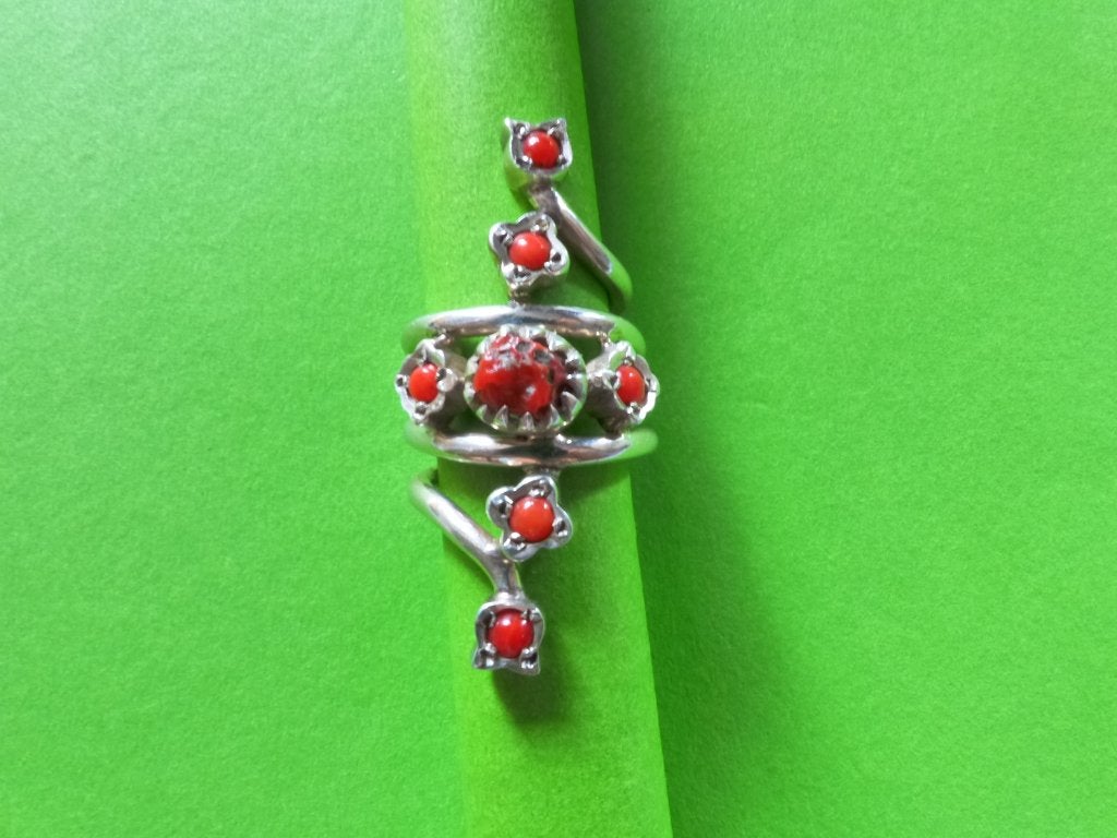 Mooie Handgemaakte Lange Zilveren Ring met Bloedkoralen, Sieraden, Tassen en Uiterlijk, Verzenden, Zilver, Ring, Met edelsteen