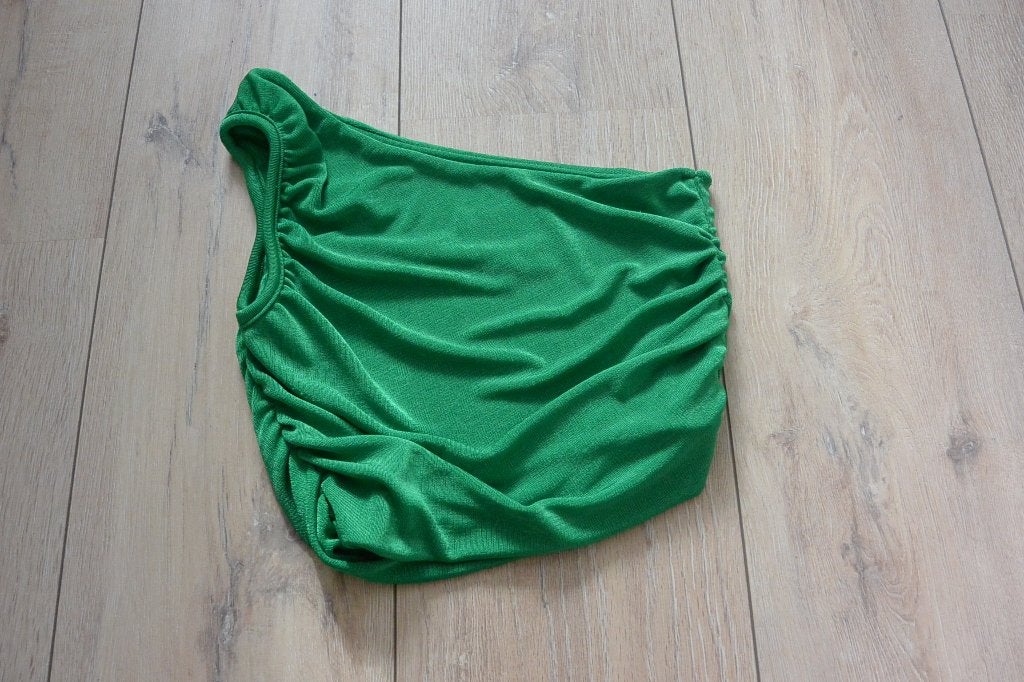 Groene one-shoulder top van Lvcilia - maat S/M, Lvcilia, Ophalen of Verzenden, Zo goed als nieuw, Groen