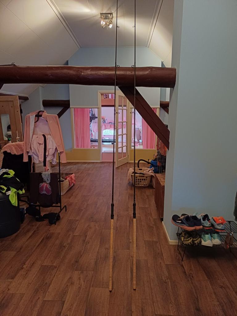 Twee identieke Spro Radium hengels,  3.60 m, Watersport en Boten, Hengelsport | Karpervissen, Ophalen, Zo goed als nieuw, Werphengel