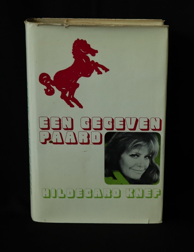 Hildegard Knef Een gegeven paard, Ophalen of Verzenden, Gelezen, Hildegard Knef, Overige