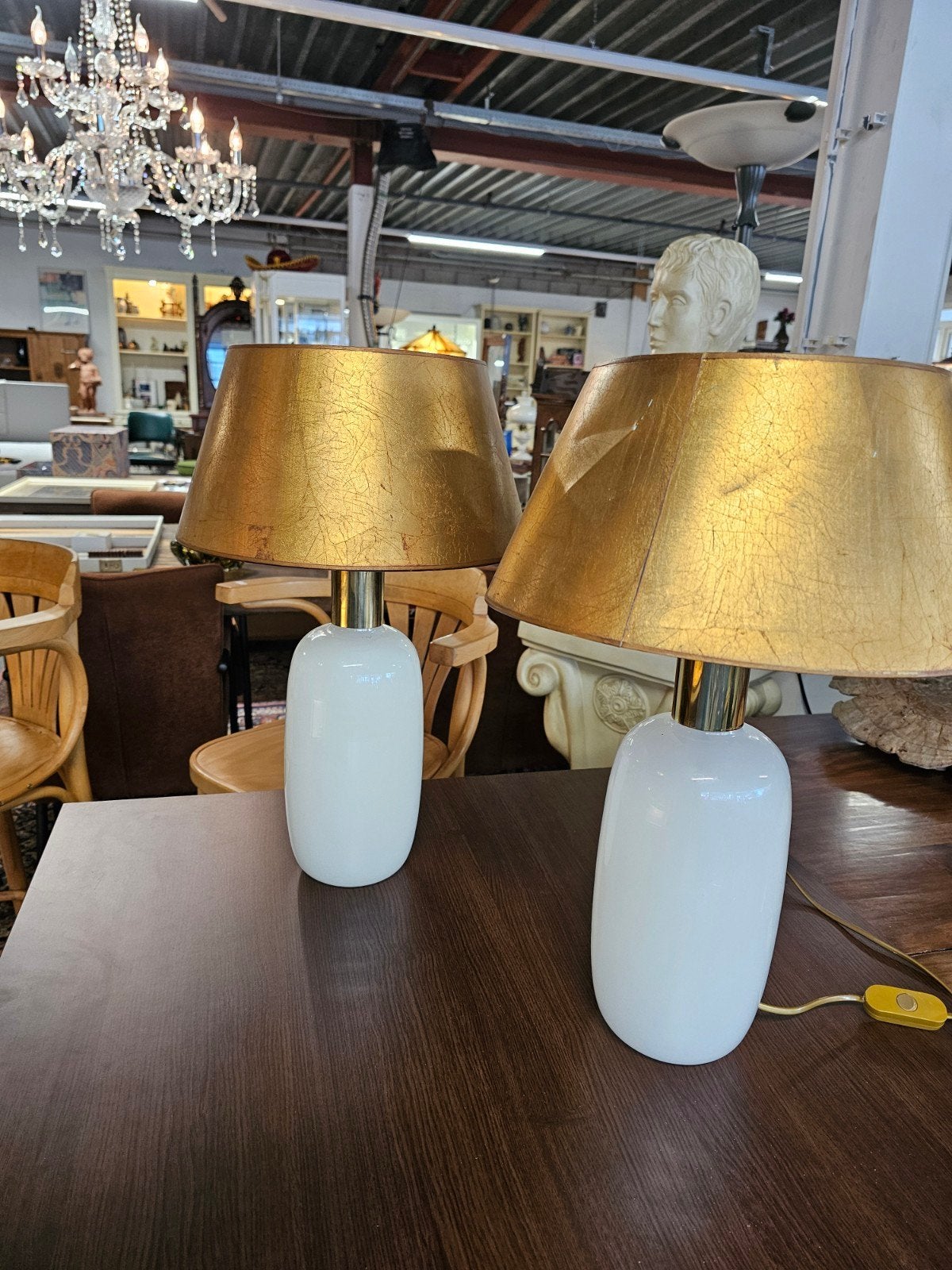 Tafellampen met glazen voet en gouden kap (set van 2), Ophalen of Verzenden, Nvt, Nvt, Nvt
