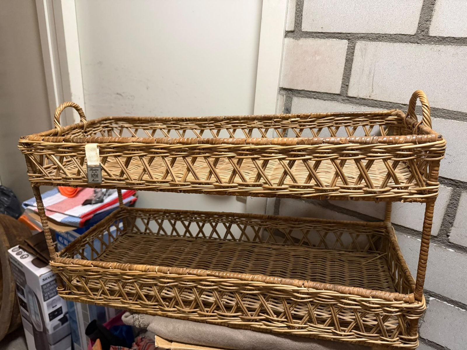 Rivièra Maison etagère van riet, Ophalen of Verzenden, Gebruikt, Etagère, Natuurlijk materiaal