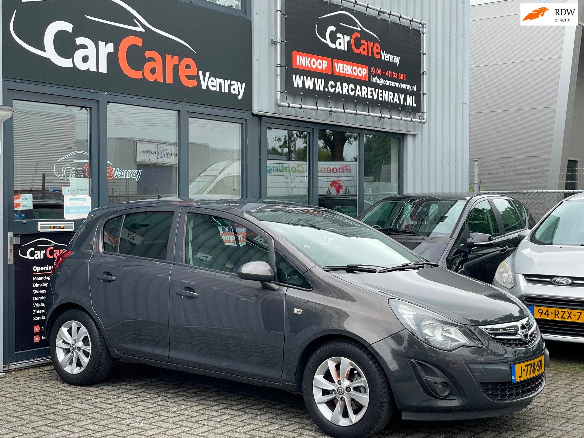 Opel Corsa 1.2-16V Cosmo APK09-2027 NAVIGATIE AIRCO CRUISECO, Voorwielaandrijving, Gebruikt, 4 cilinders, 49 €/maand