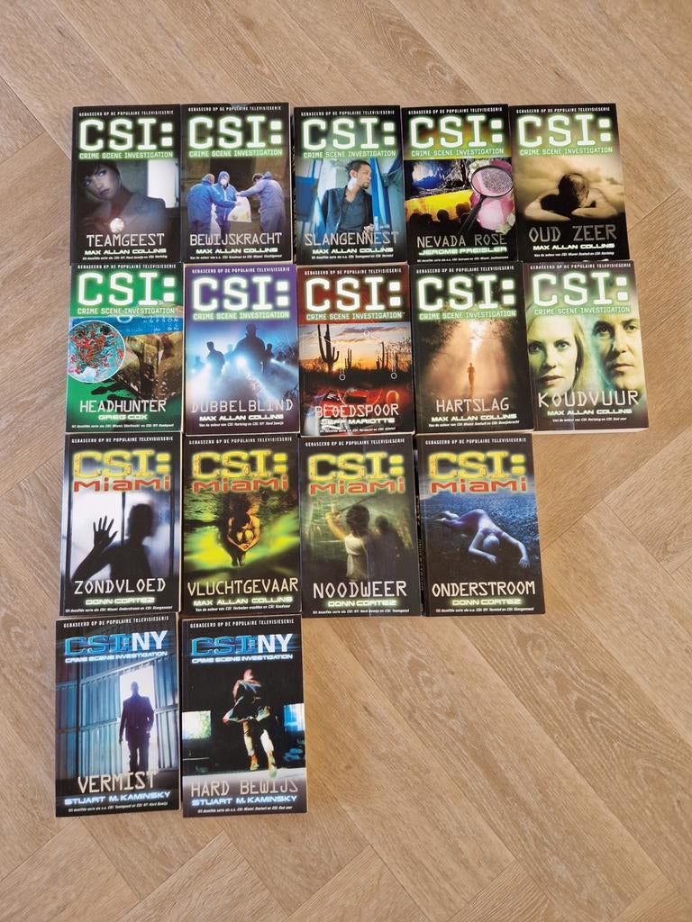 16x CSI boeken, Ophalen of Verzenden, Gelezen