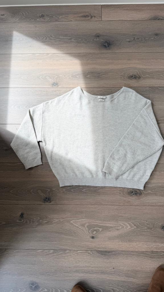 NK Nukus Cashmere Trui L/XL (valt kleiner), Ophalen of Verzenden, Zo goed als nieuw, Maat 38/40 (M), Grijs