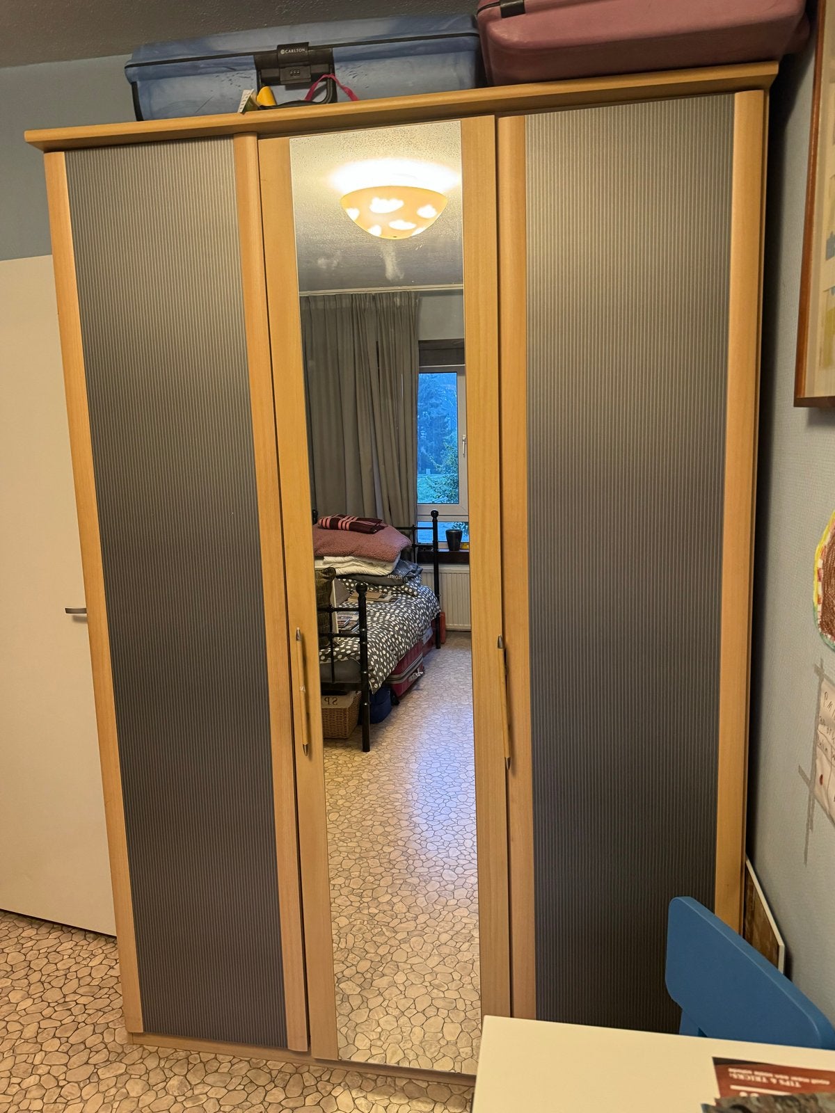 Kledingkast met spiegel met hang en ligruimte SNELLE DEAL‼️, Ophalen, Met deur(en), Gebruikt, 100 tot 150 cm