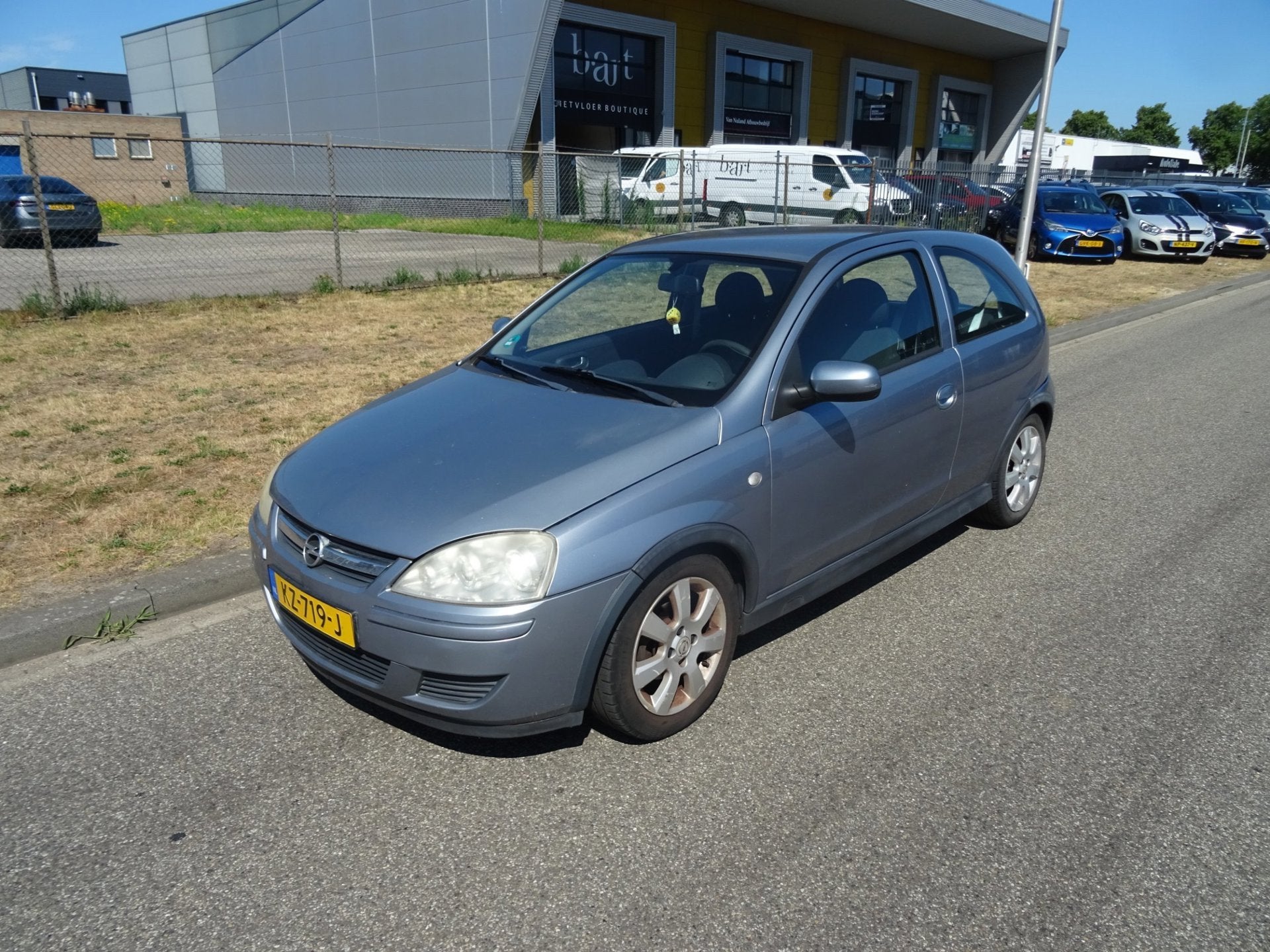 Opel Corsa 1.2-16V Essentia, Auto's, Voorwielaandrijving, 450 kg, Gebruikt, 31 €/maand