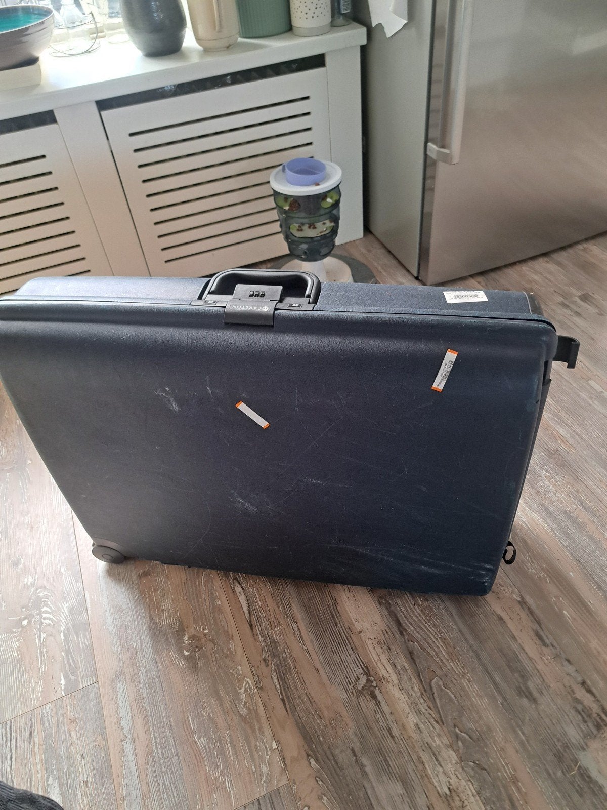 Carlton Koffer Donkerblauw met Wieltjes en Slot, Sieraden, Tassen en Uiterlijk, Koffers, Gebruikt, Hard kunststof, 45 tot 55 cm