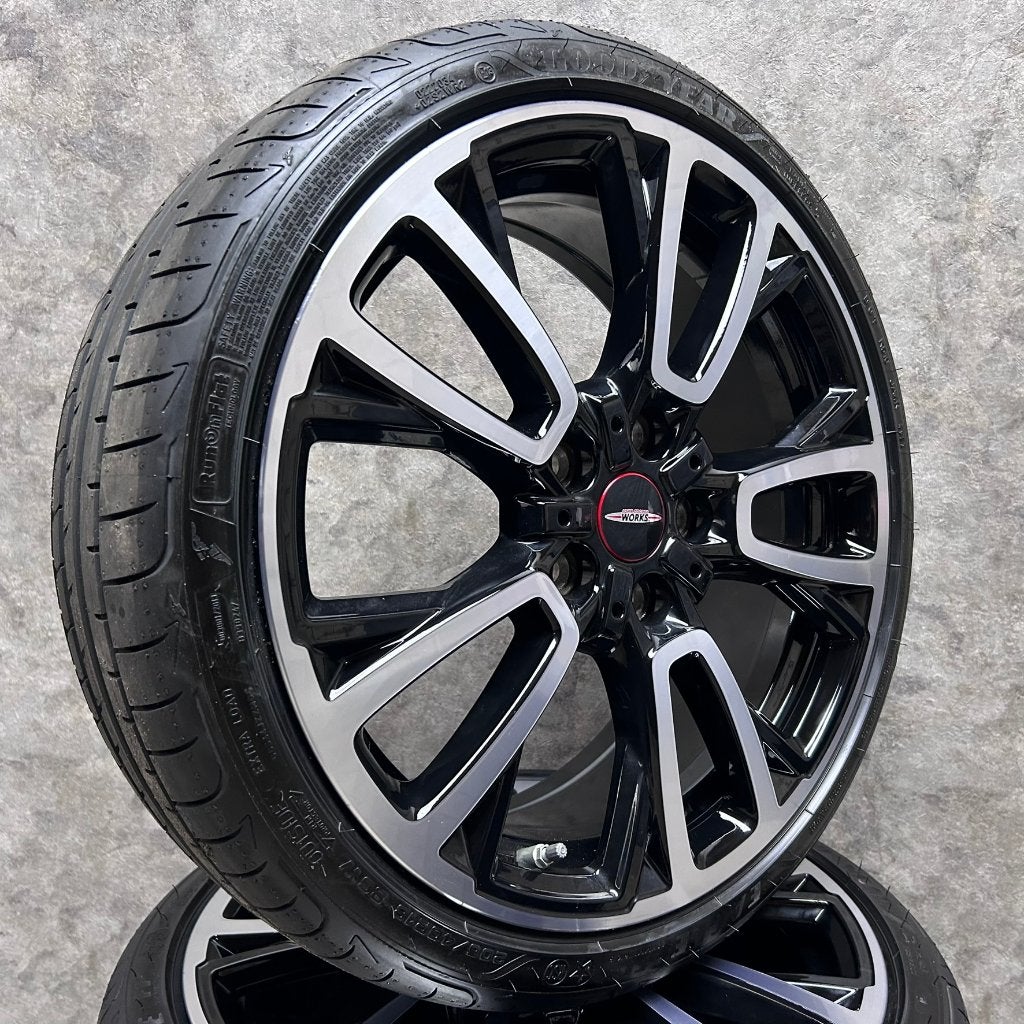 18 inch originele JCW Circuit Spoke velgen + zomerbanden, Auto-onderdelen, Banden en Velgen, 18 inch, Banden en Velgen, Mini, Nieuw