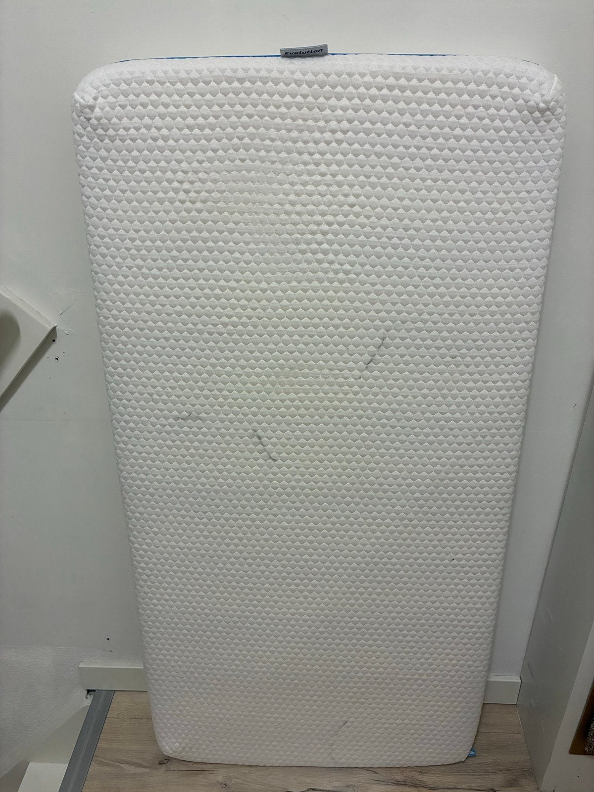 Aerosleep matras 120x60 cm incl matrastopper, Ophalen, Gebruikt, 190 cm of minder, Matras