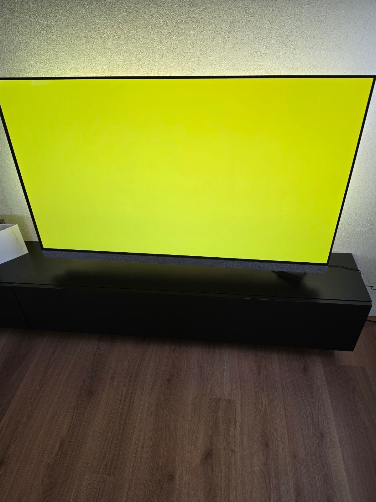 Foto 15 van Zeer mooie  Philips 55OLED+910 4zijdig Ambilight, 2026!